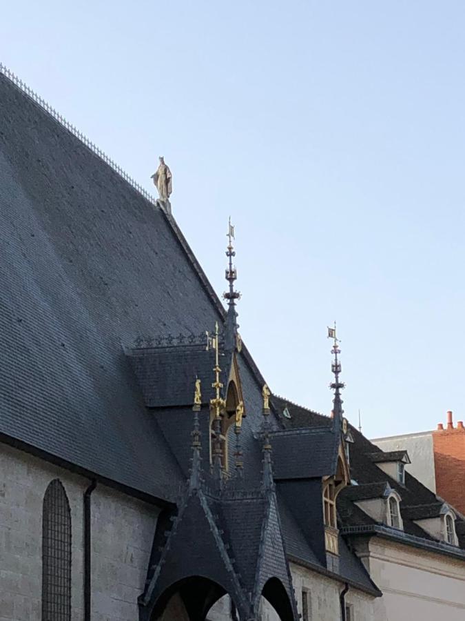 Aux Portes Du Petit Bois *