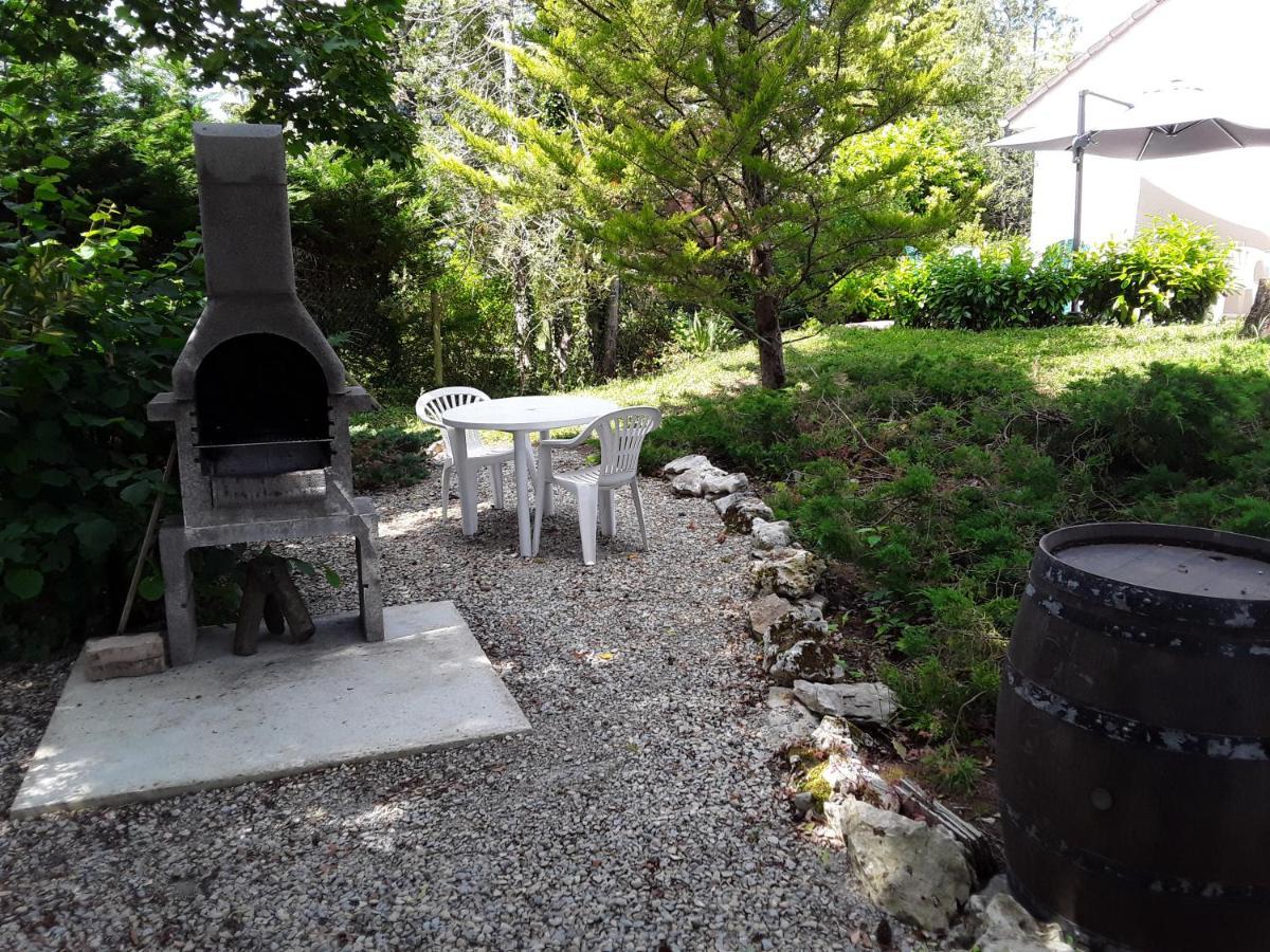 Aux Portes Du Petit Bois Holiday home Sainte-Marie-la-Blanche